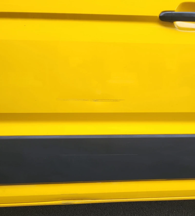 VW Crafter DHL, снимка 8 - Бусове и автобуси - 52372861