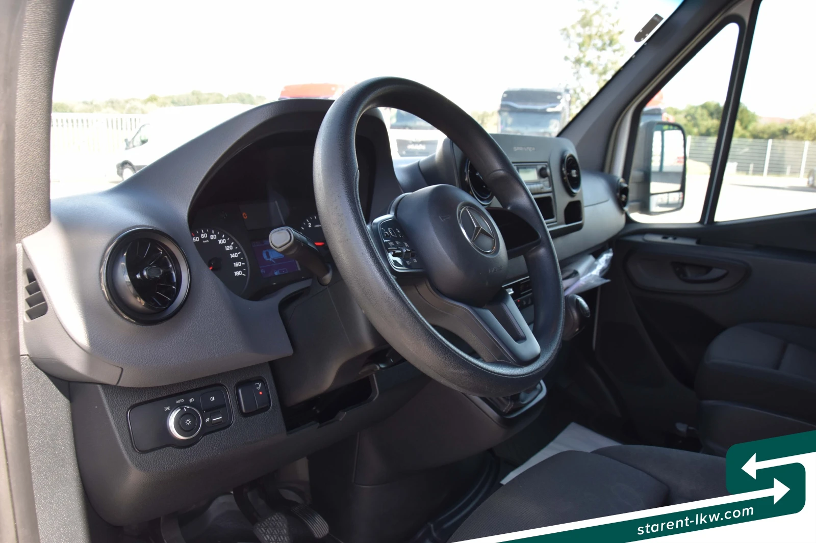 Mercedes-Benz Sprinter VAN26025, снимка 12 - Бусове и автобуси - 55925785