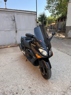 Yamaha T-max