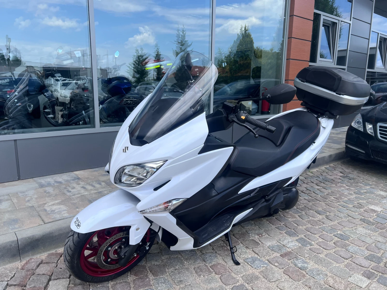 Suzuki Burgman 400 ABS, снимка 5 - Мотоциклети и мототехника - 54639576
