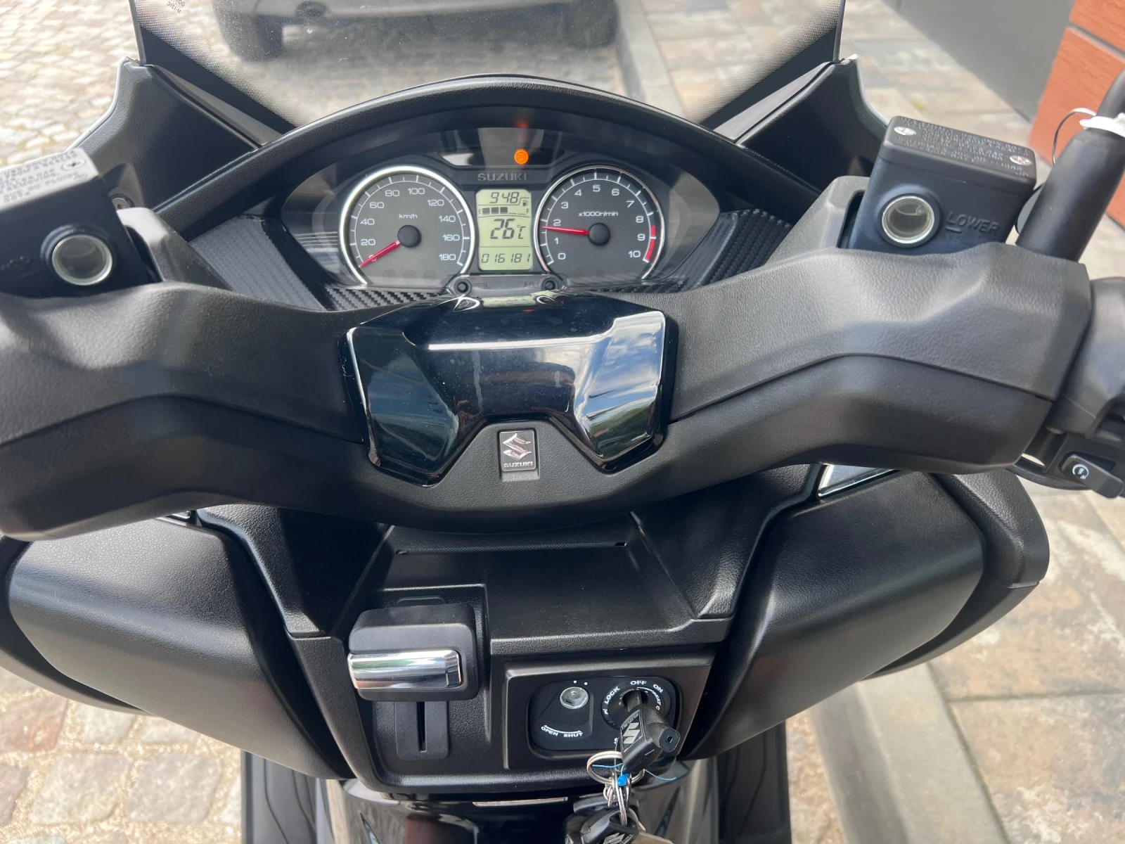 Suzuki Burgman 400 ABS, снимка 10 - Мотоциклети и мототехника - 54639576