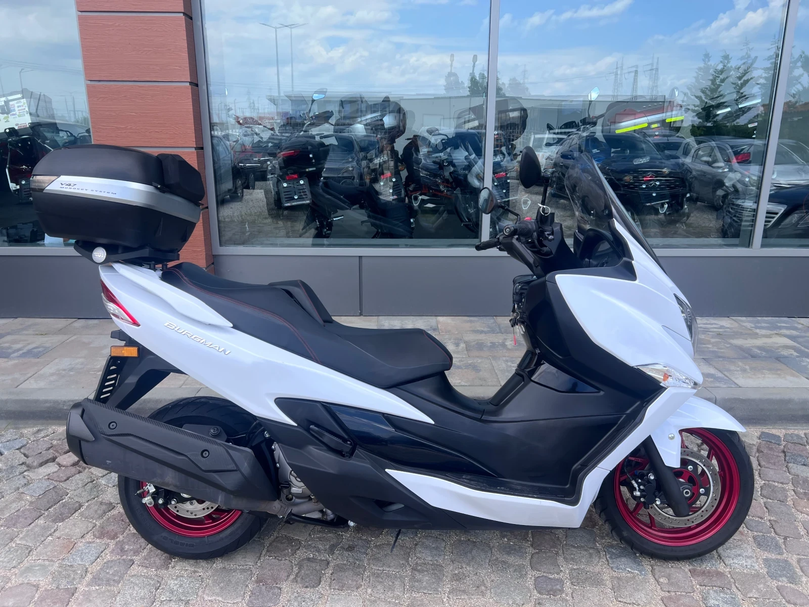 Suzuki Burgman 400 ABS