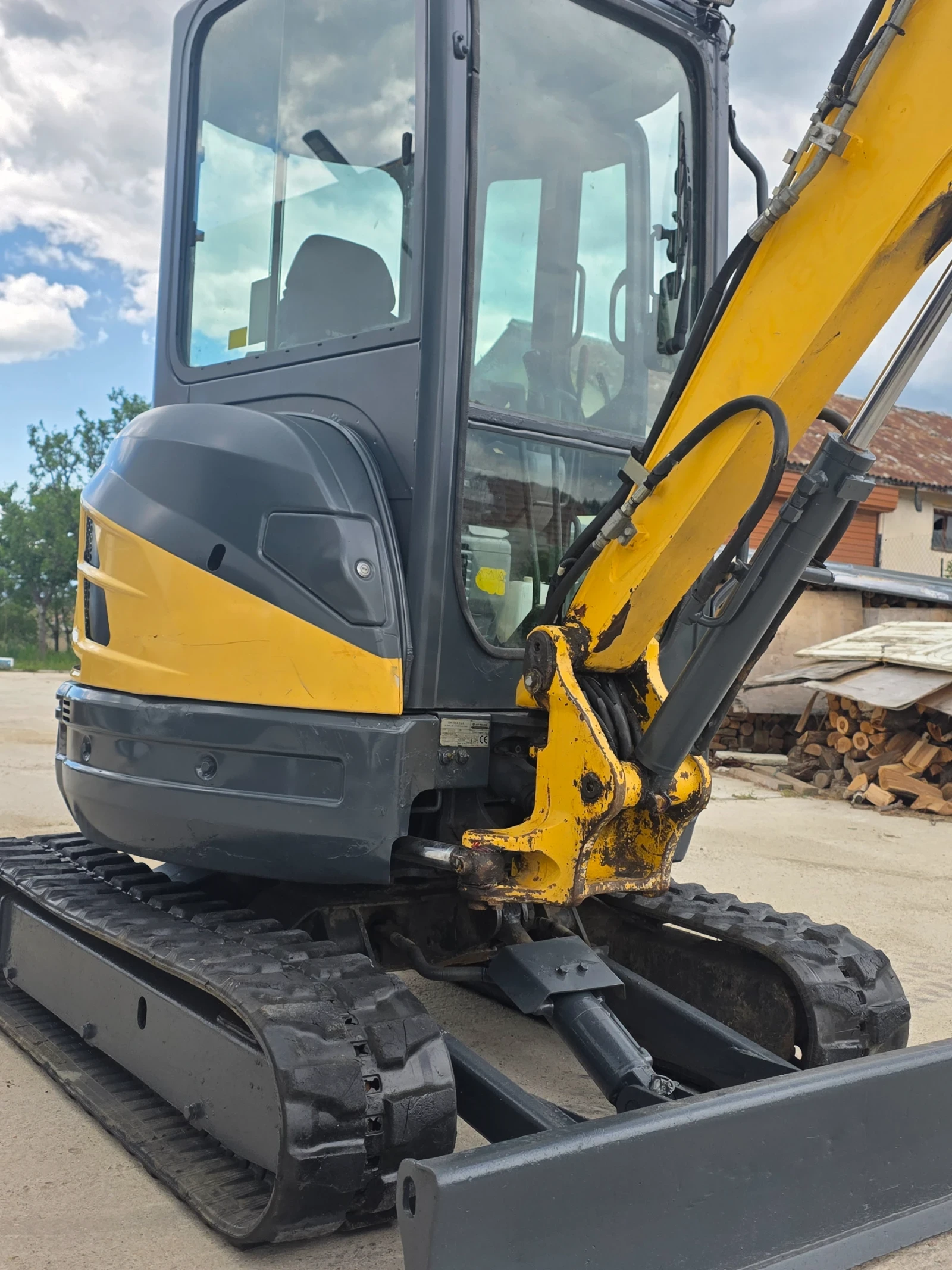Багер New Holland Е26, снимка 7 - Индустриална техника - 54552987