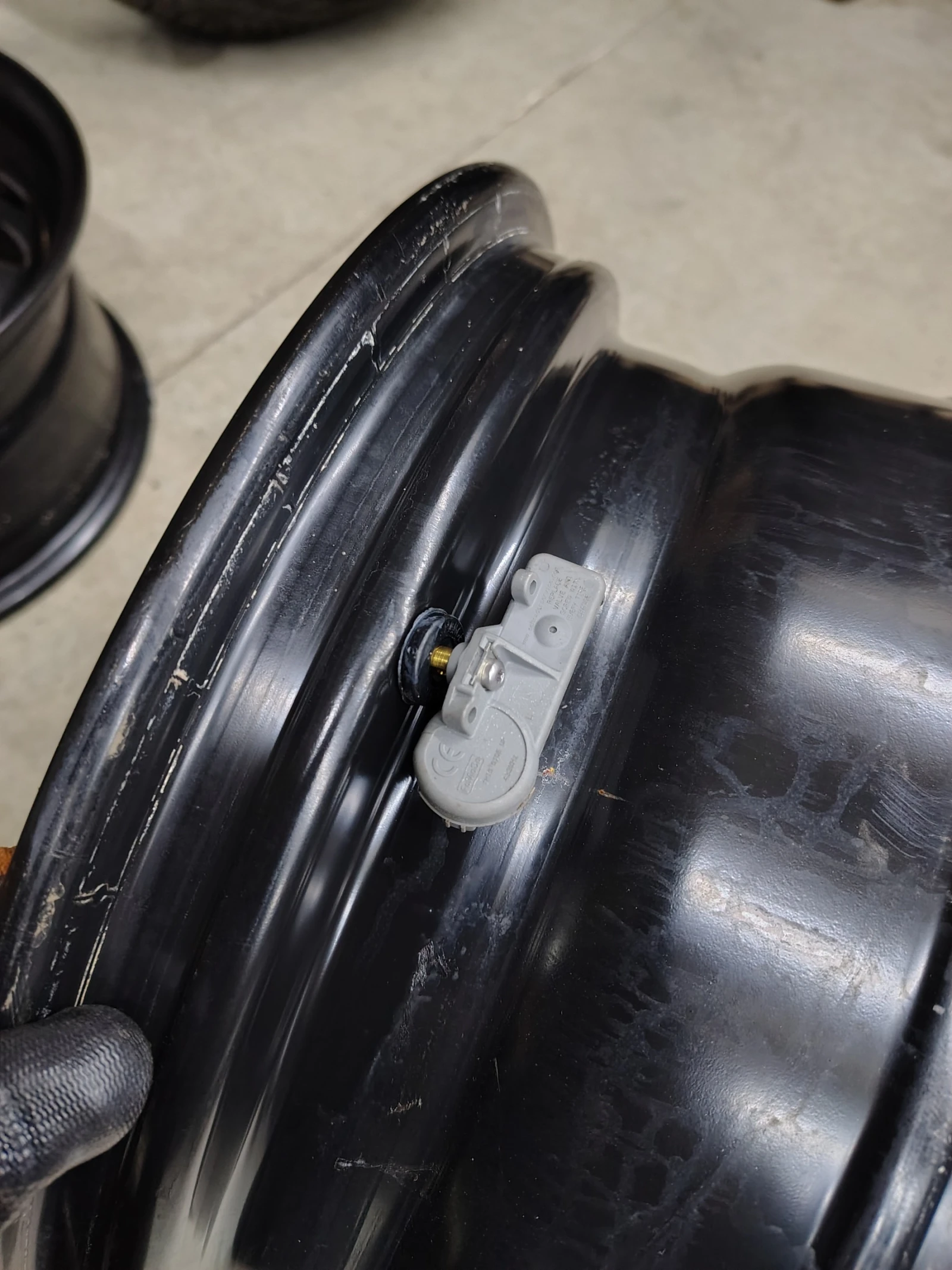 Джанти, снимка 3 - Гуми и джанти - 53752421