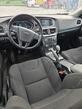 Volvo V40 Хечбек D2, снимка 13