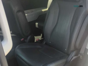 Kia Carnival SX Автокредит Цена до България, снимка 11
