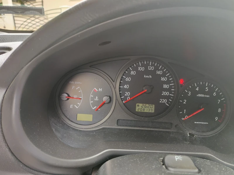 Subaru Impreza 2.0 i R + газ, снимка 11 - Автомобили и джипове - 52540441