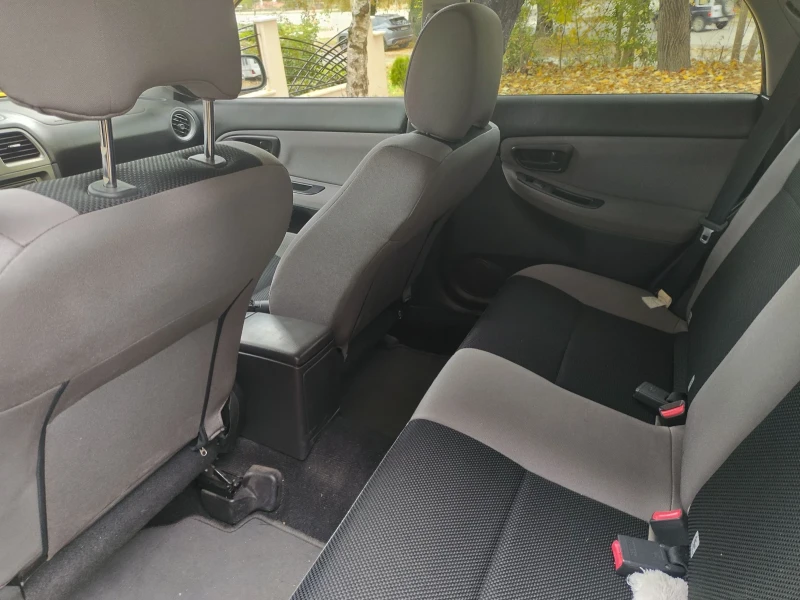 Subaru Impreza 2.0 i R + газ, снимка 9 - Автомобили и джипове - 52540441
