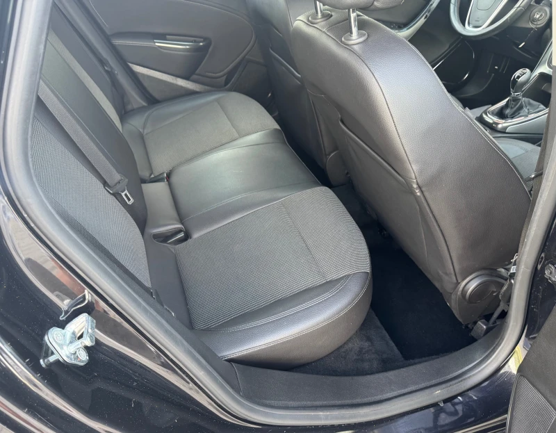 Opel Astra 1, 7cdti 110ps, 6ck., мулти, темпо, клима, борд, 5, снимка 11 - Автомобили и джипове - 50056048