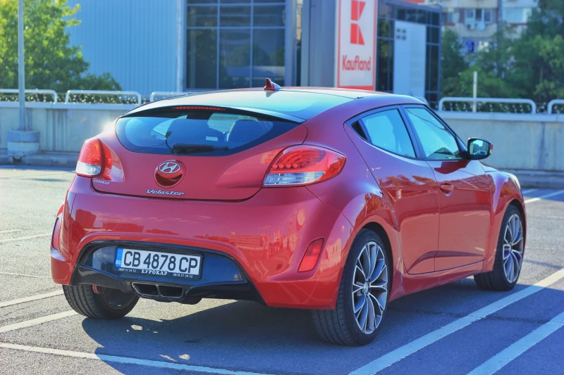 Hyundai Veloster , снимка 6 - Автомобили и джипове - 51086252
