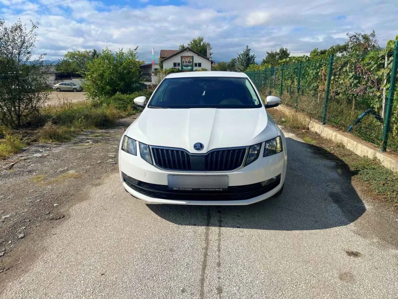 Skoda Octavia 1.6Tdi Лизинг, снимка 2 - Автомобили и джипове - 51117832