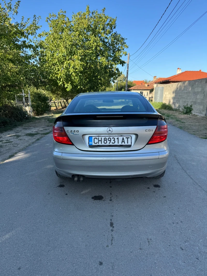 Mercedes-Benz C 220, снимка 5 - Автомобили и джипове - 51712259