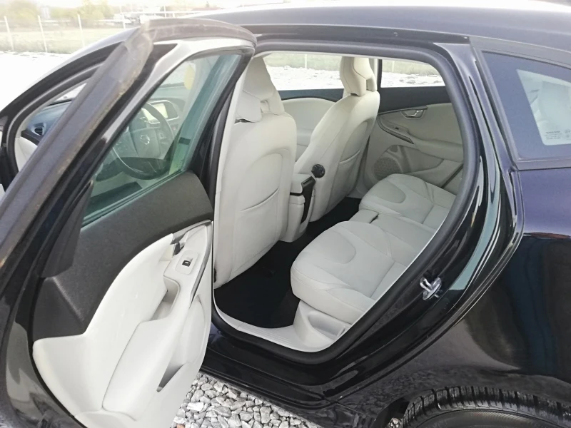 Volvo V40 2.0d kli navi 120, снимка 10 - Автомобили и джипове - 52489033