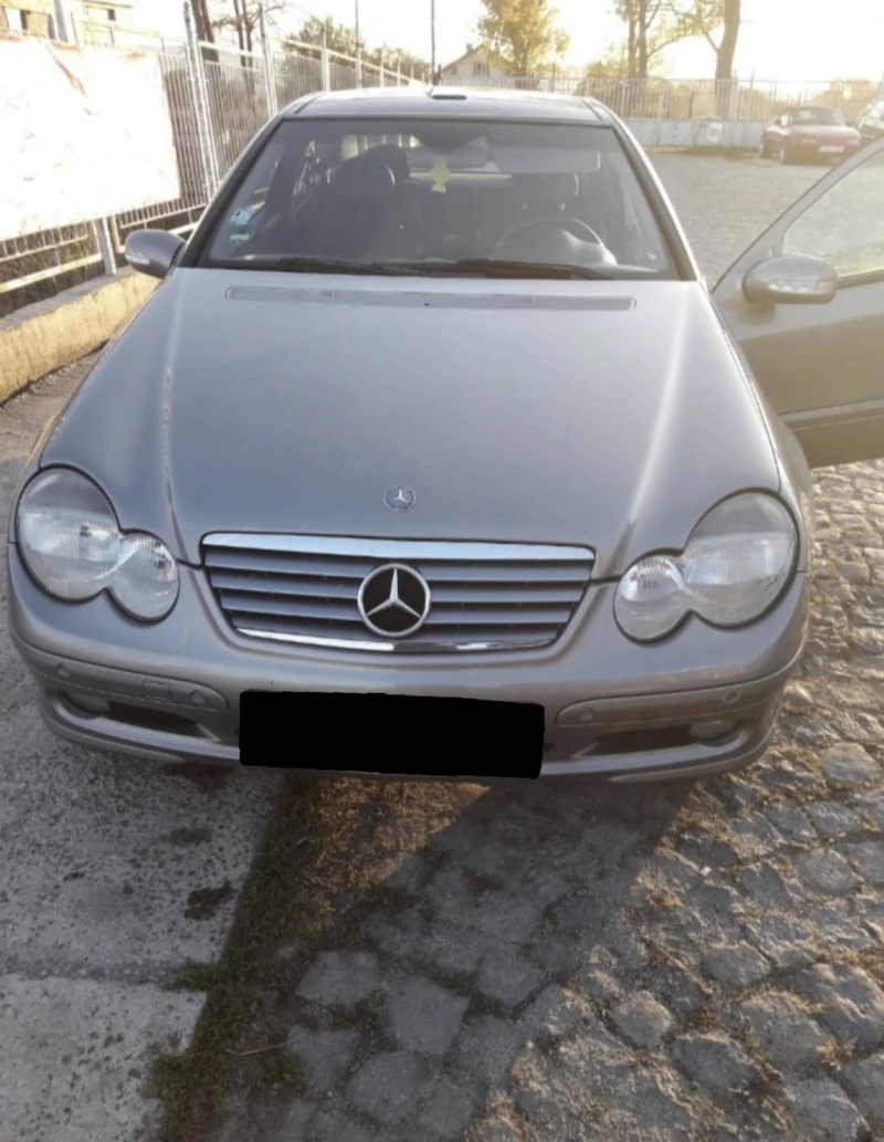 Mercedes-Benz C 220