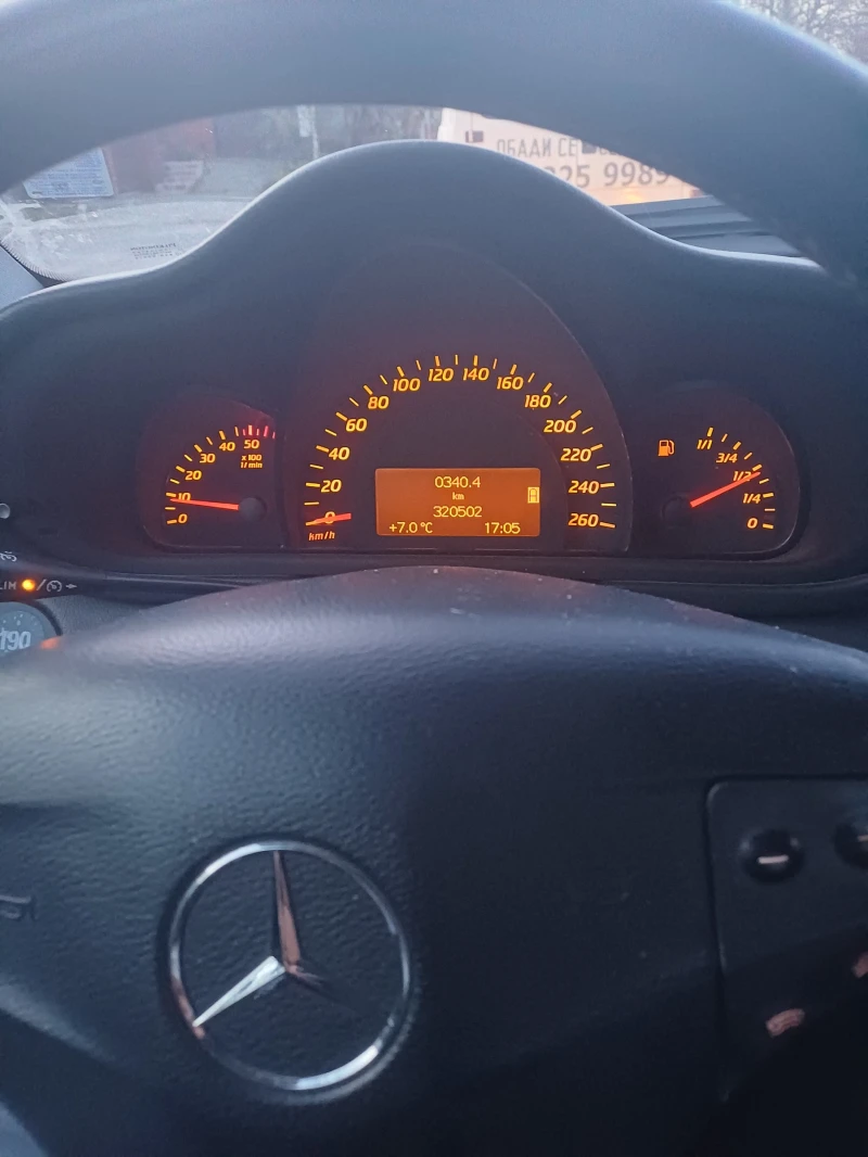 Mercedes-Benz C 220, снимка 6 - Автомобили и джипове - 52529014