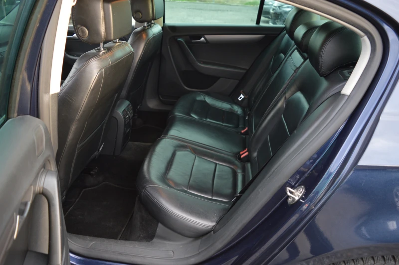 VW Passat 1.6TDI-DSG-FULL EKSTRI-HIGHLINE, снимка 11 - Автомобили и джипове - 53011990