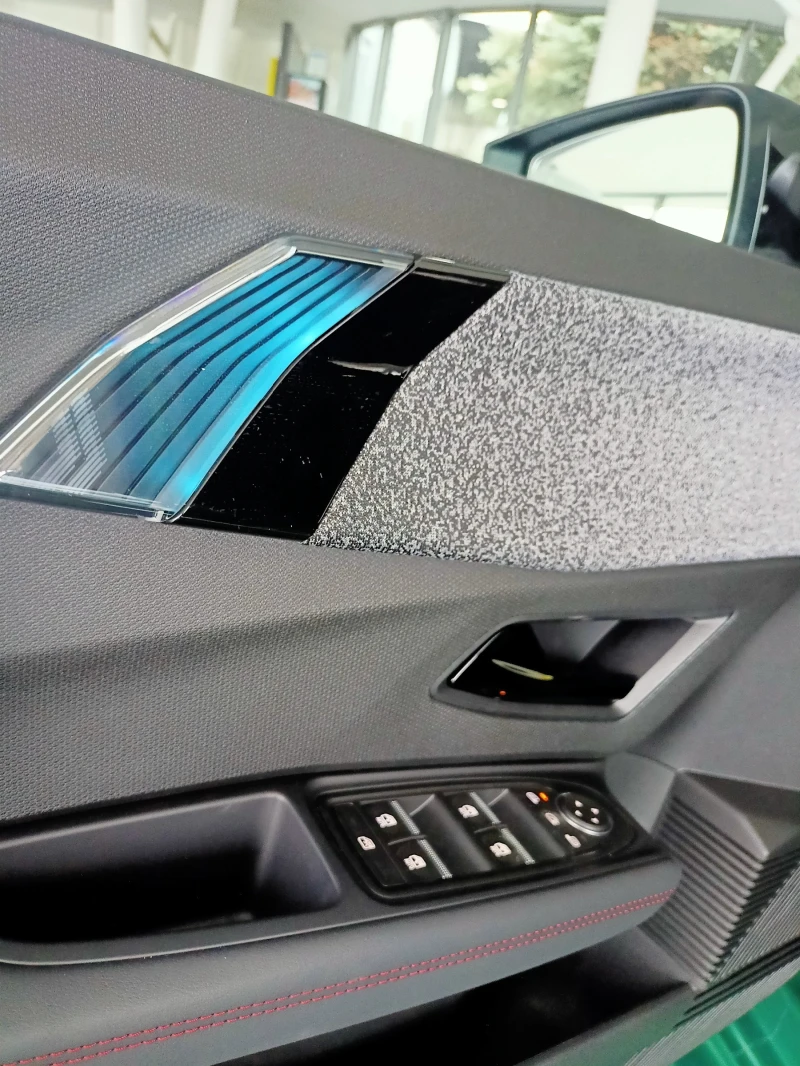 Renault Clio 1999Евро за получаване, 1.2ТCе Techno НОВ МОДЕЛ!, снимка 14 - Автомобили и джипове - 53242522