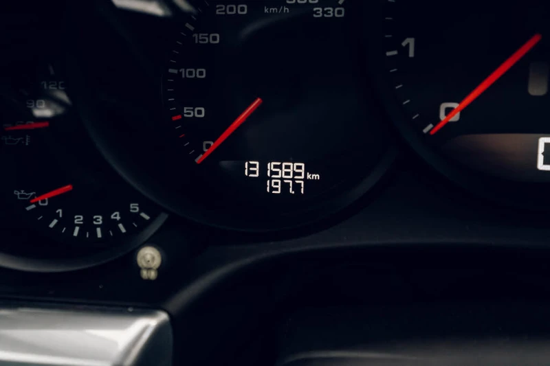 Porsche 911 Targa 4 Cabriolet * CARFAX* (ЦЕНА ДО БГ), снимка 16 - Автомобили и джипове - 53520274