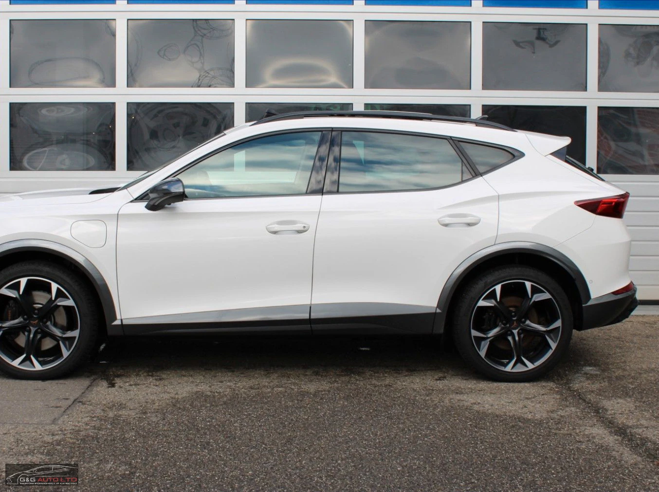 Cupra Formentor PHEV/245HP/VZ/PANO/LEDER/KEYL-L/360/ACC/19' - изображение 2
