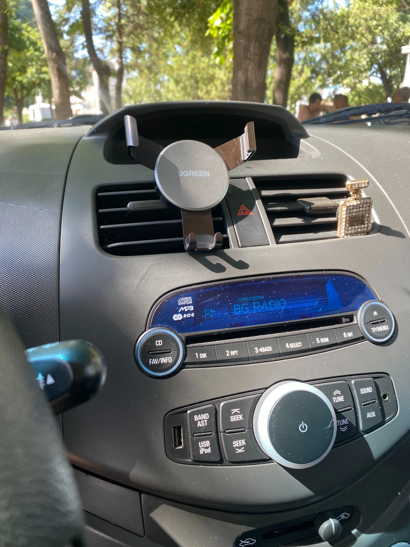 Chevrolet Spark  - изображение 8