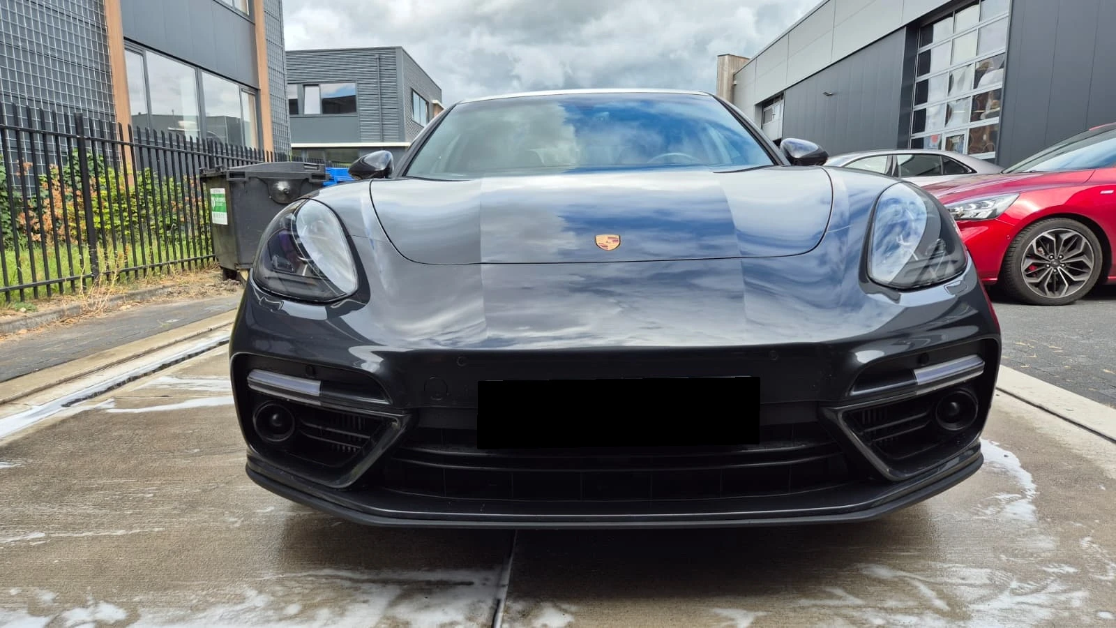 Porsche Panamera Turbo Sport Turismo  - изображение 2