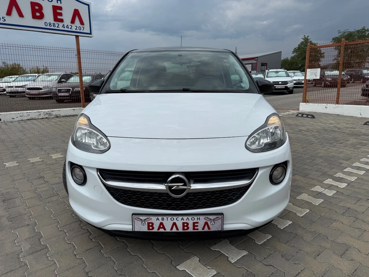 Opel Adam * 1.4i* 87HP* AUTOMATIC* EURO6*  - изображение 2