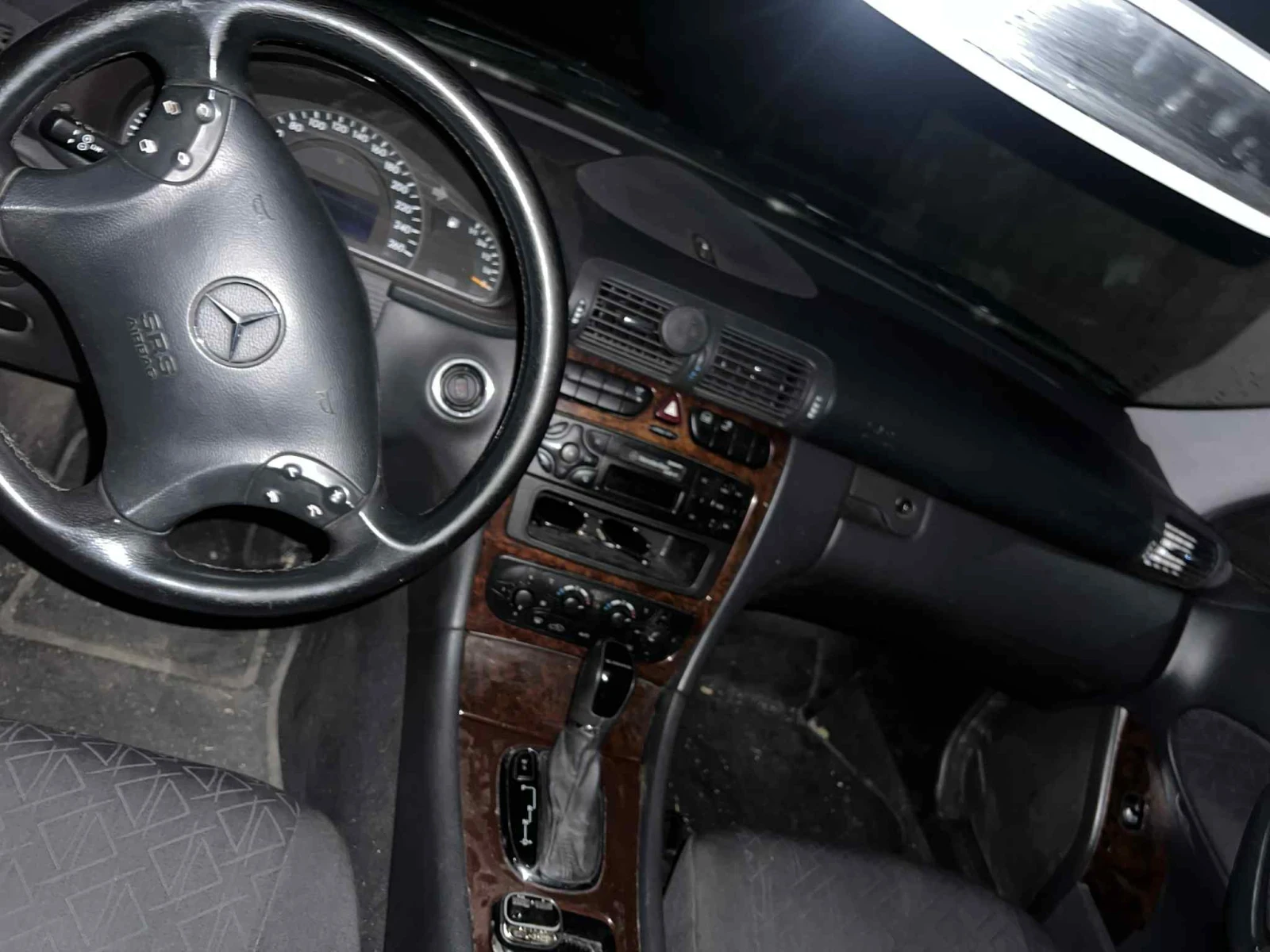 Mercedes-Benz C 240  - изображение 5