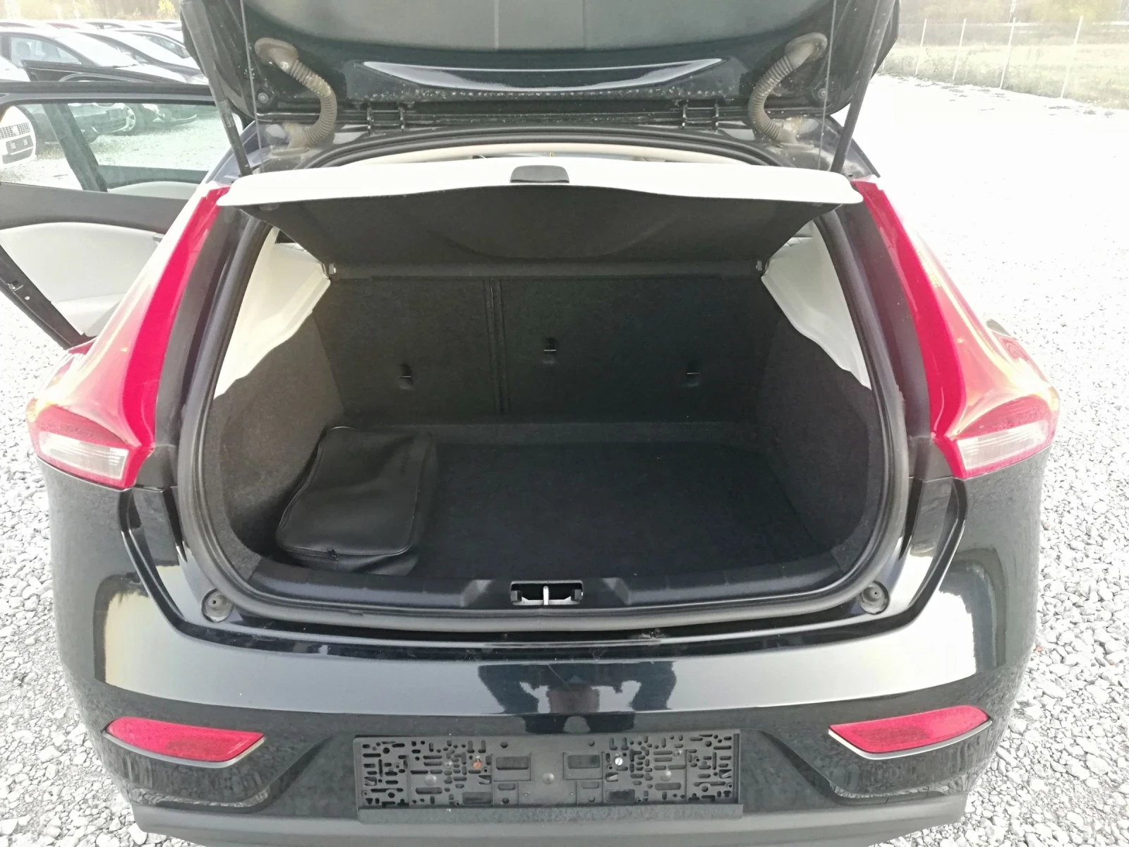 Volvo V40 2.0d kli navi 120 | Mobile.bg   11