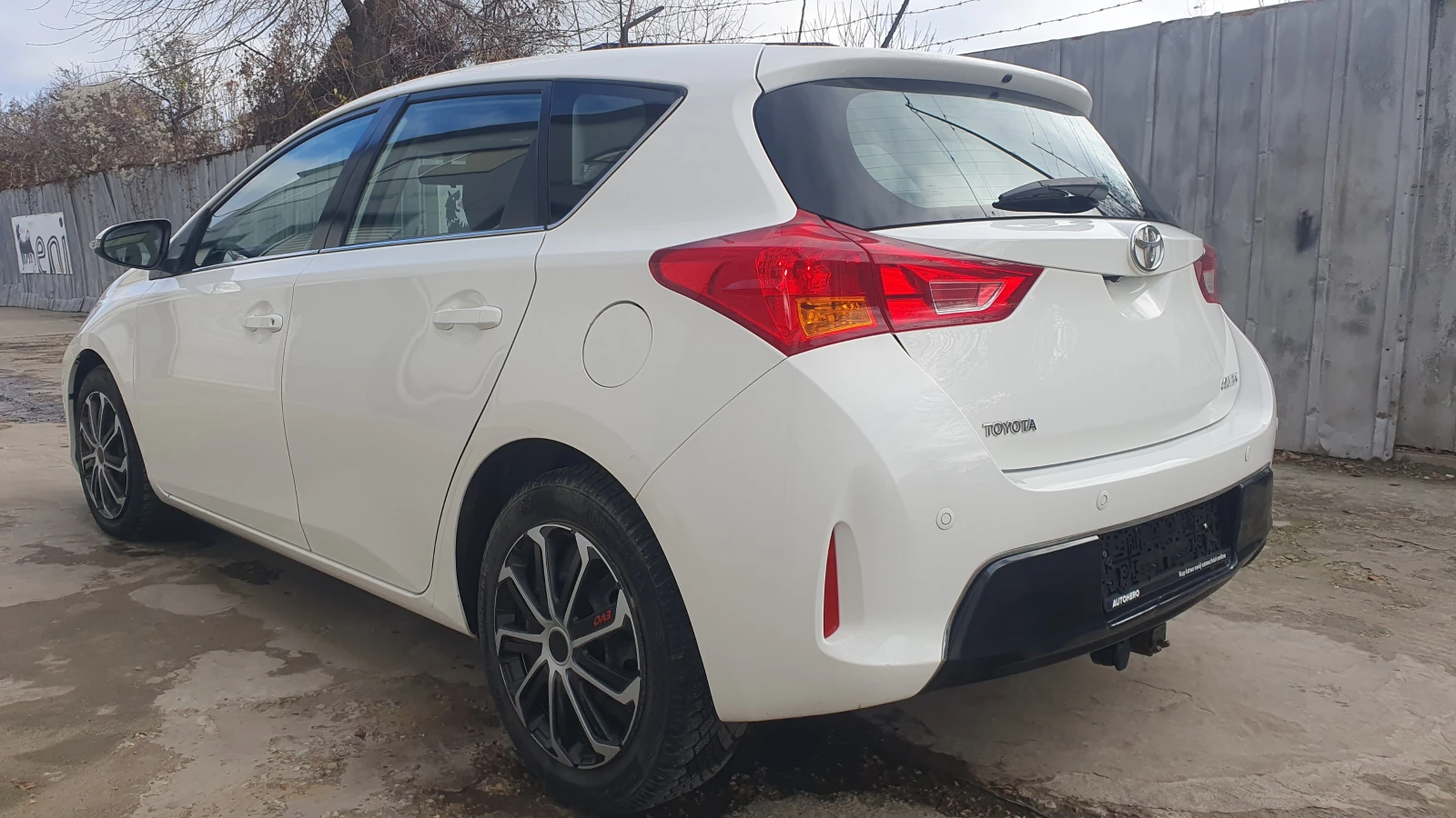 Toyota Auris 1.6 i START Edition - изображение 6