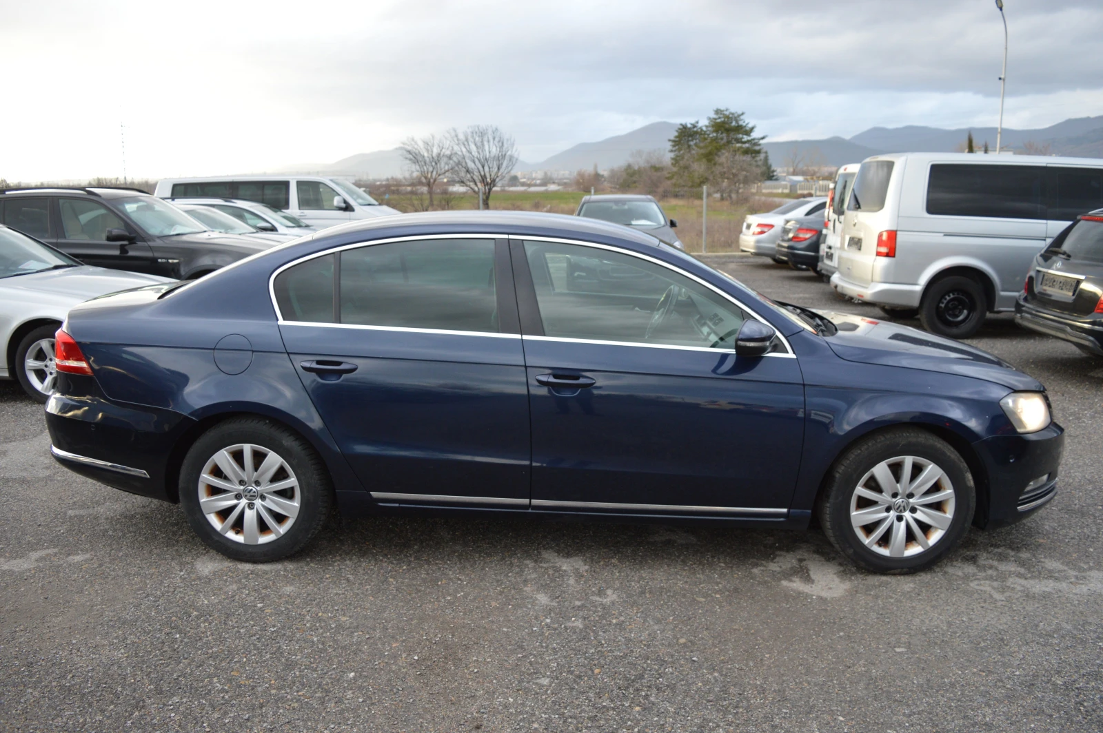 VW Passat 1.6TDI-DSG-FULL EKSTRI-HIGHLINE - изображение 4