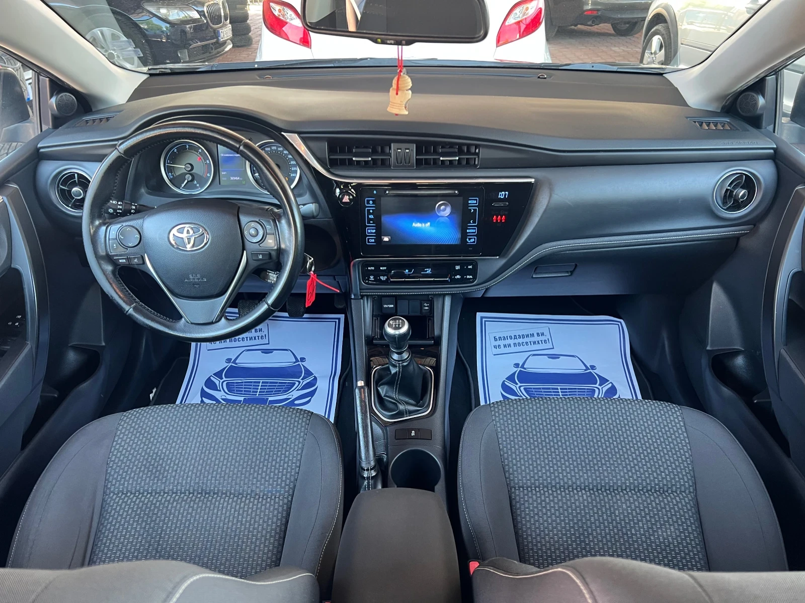Toyota Corolla 1.4D4D/90p.s-EURO 6B, снимка 13 - Автомобили и джипове - 53192033