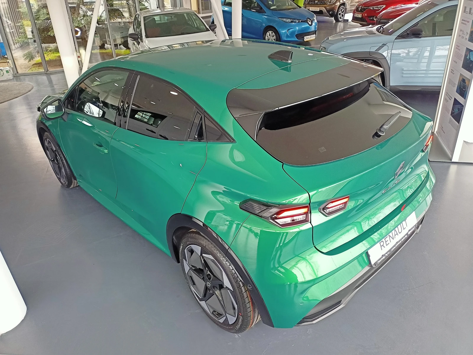 Renault Clio 1999Евро за получаване, 1.2ТCе Techno НОВ МОДЕЛ! - изображение 7