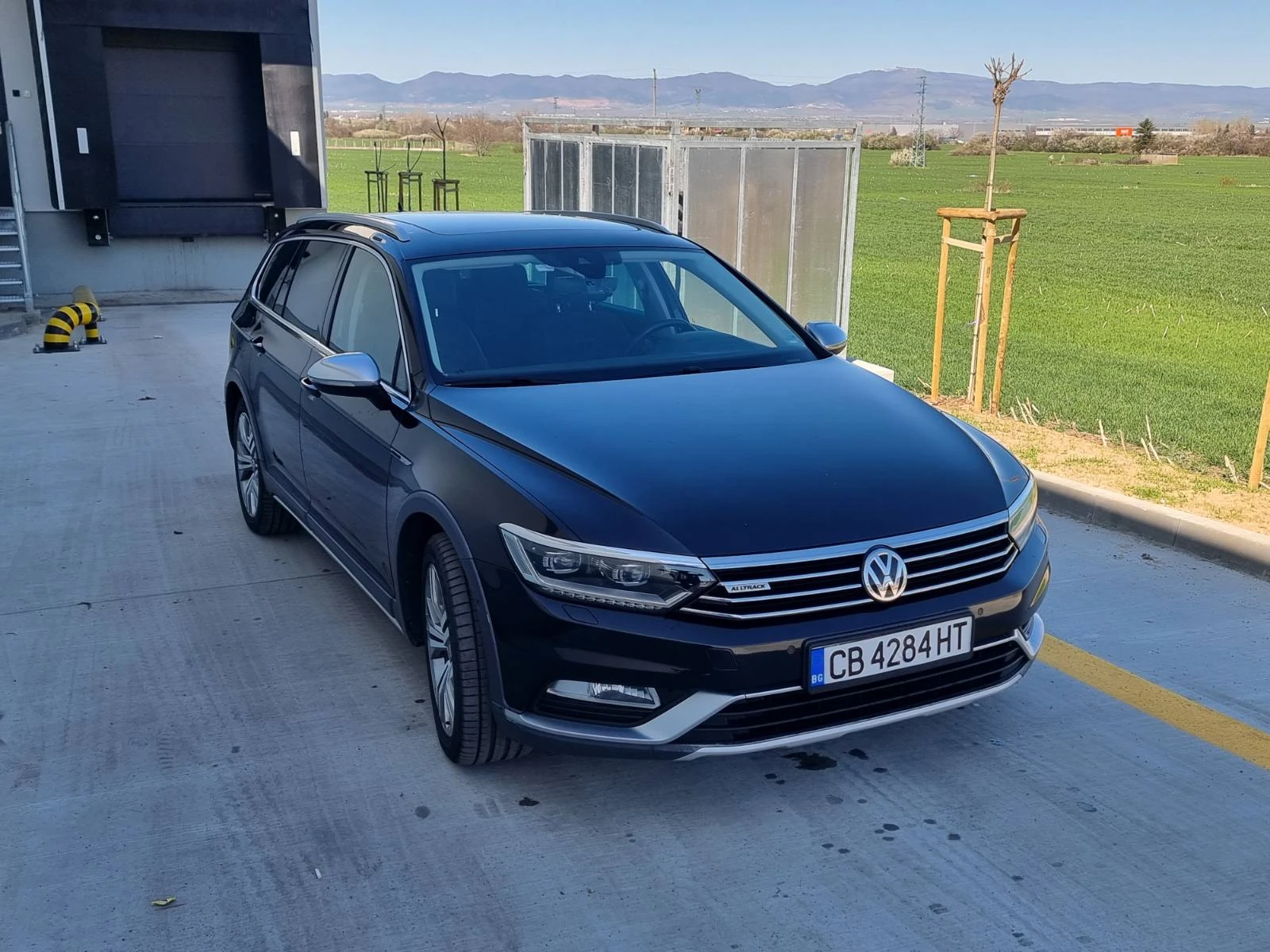 VW Alltrack 2.0 BI-TDI 240hpFULL , снимка 2 - Автомобили и джипове - 54138755