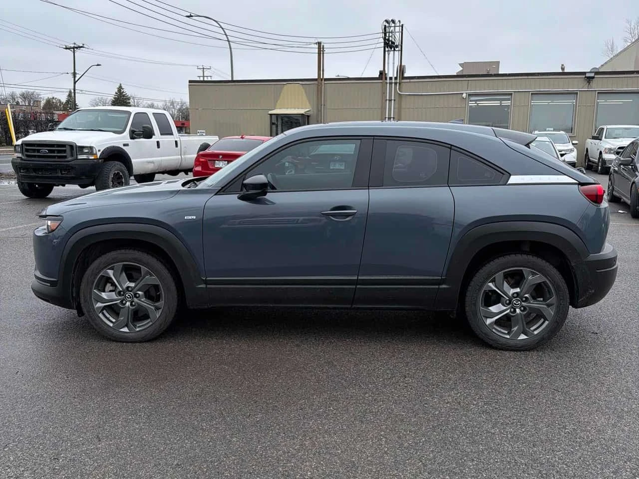 Mazda MX-30 * GT * CARFAX * ДВА КЛЮЧА * 360 КАМЕРИ, снимка 2 - Автомобили и джипове - 54219396