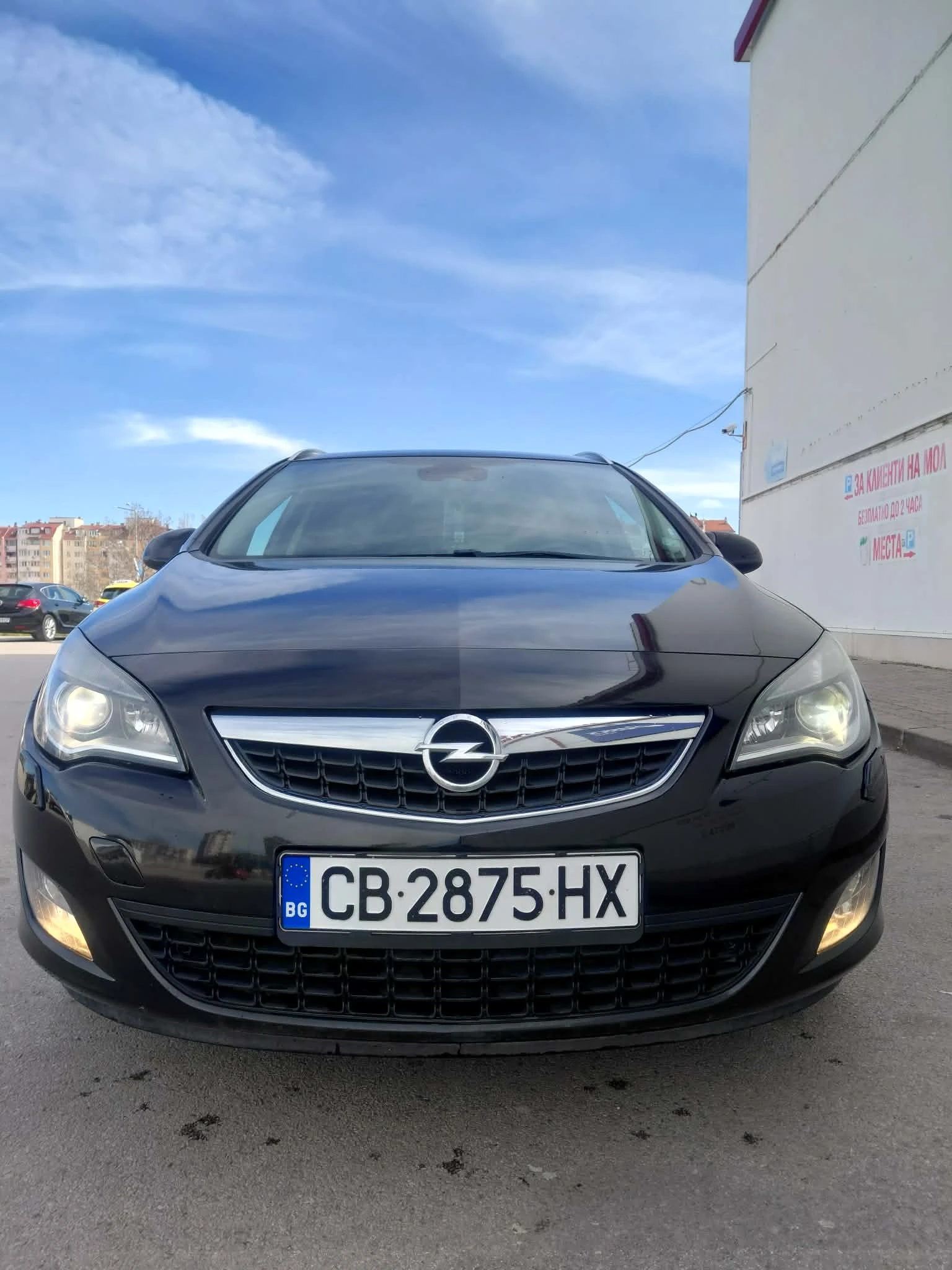Opel Astra J 1, 7 CDTI Sports Tourer ISUZU, снимка 2 - Автомобили и джипове - 54225086