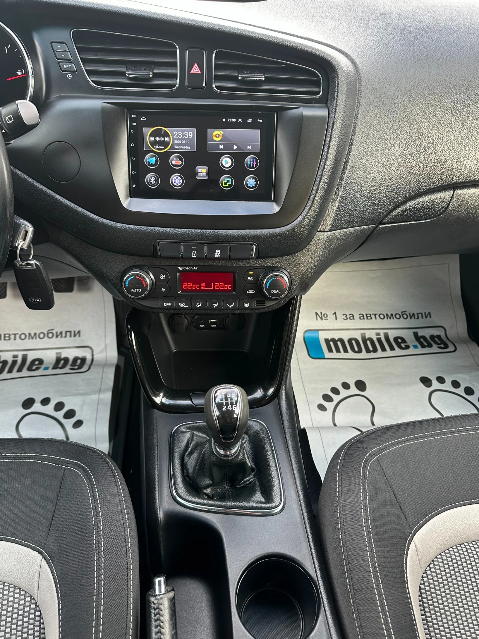 Kia Ceed 1.4CRDi-90k.s-LED-NAVI-PDC-EURO5B-6sk, снимка 12 - Автомобили и джипове - 54859819