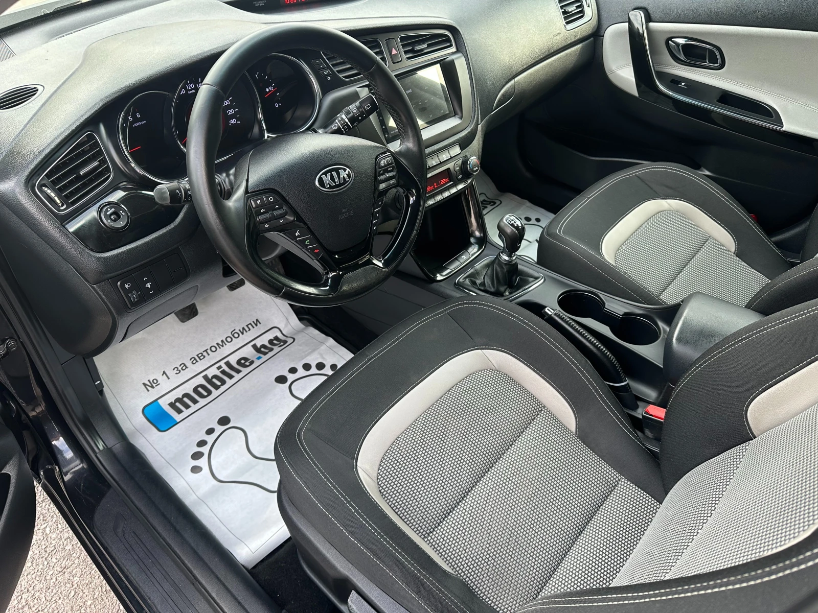 Kia Ceed 1.4CRDi-90k.s-LED-NAVI-PDC-EURO5B-6sk, снимка 7 - Автомобили и джипове - 54859819