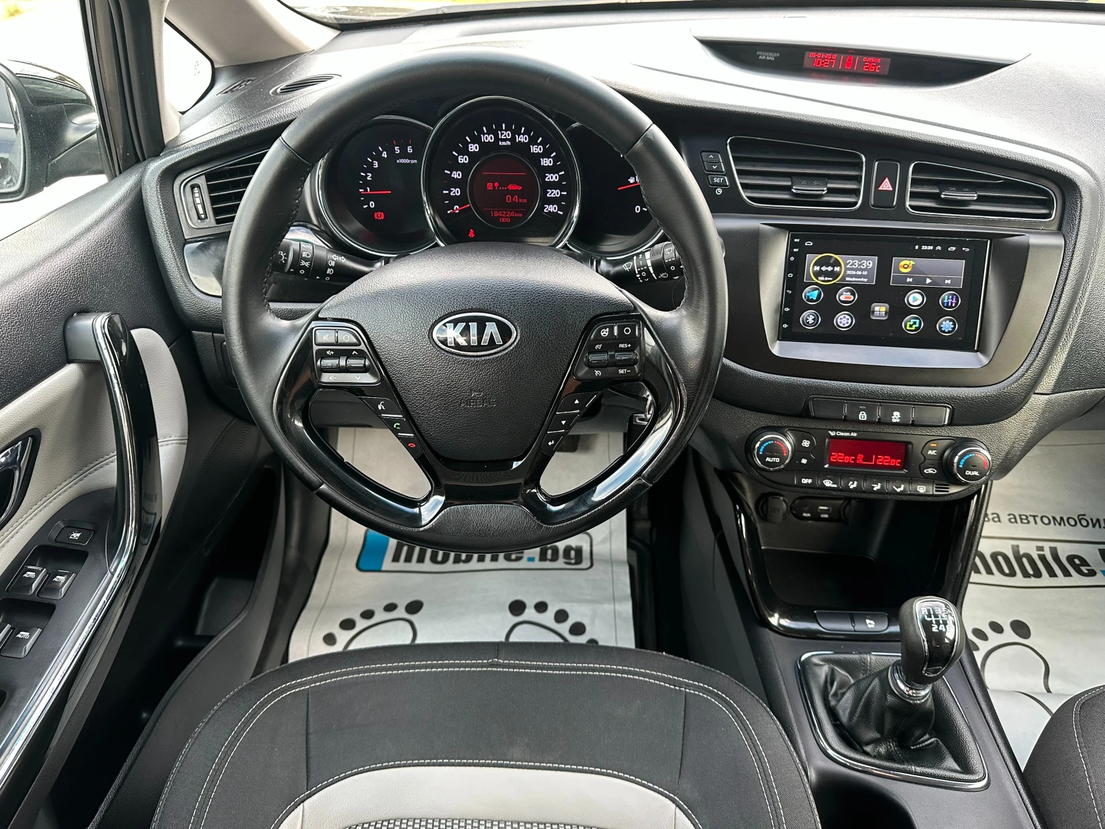 Kia Ceed 1.4CRDi-90k.s-LED-NAVI-PDC-EURO5B-6sk, снимка 8 - Автомобили и джипове - 54859819