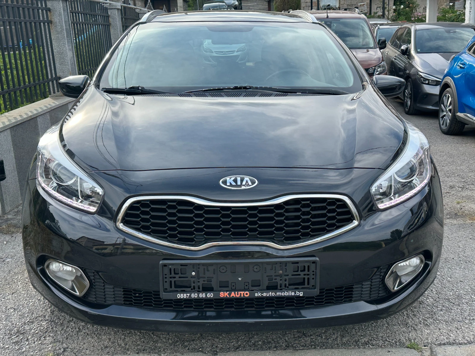 Kia Ceed 1.4CRDi-90k.s-LED-NAVI-PDC-EURO5B-6sk, снимка 2 - Автомобили и джипове - 54859819