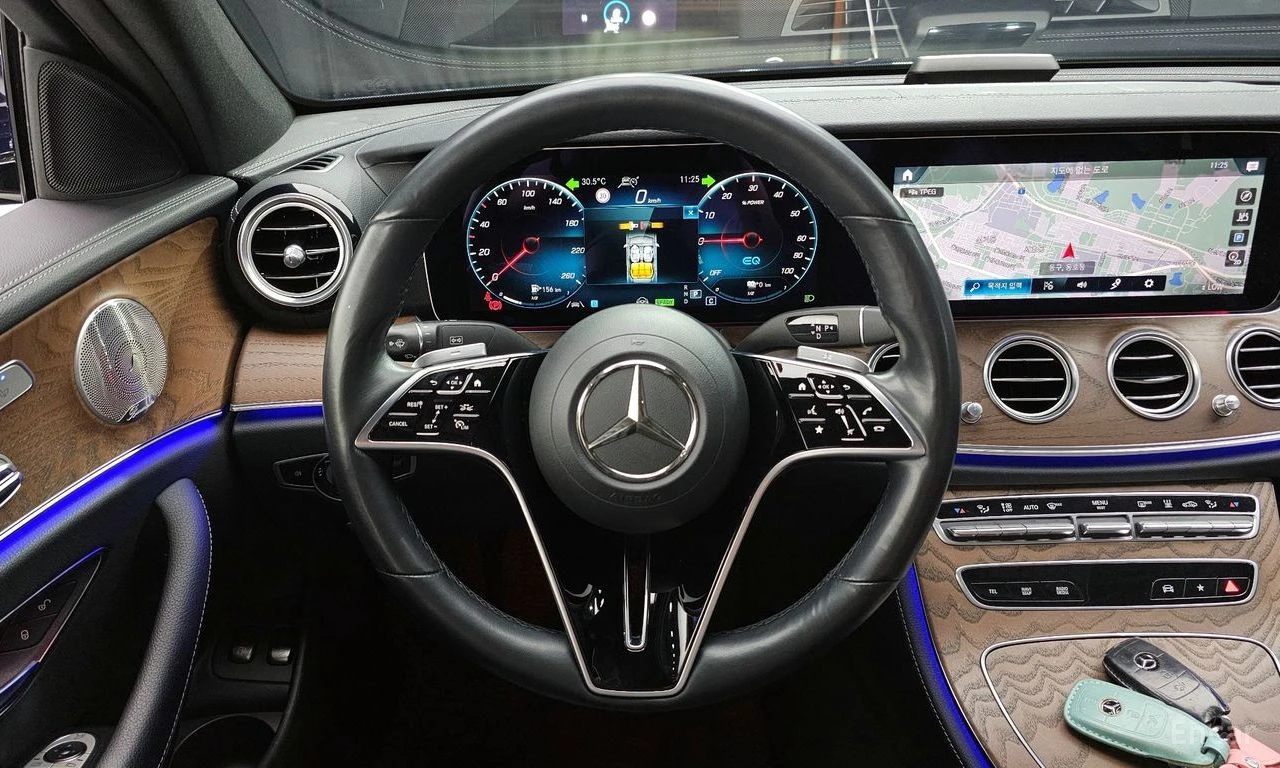 Mercedes-Benz E 300 HYBRID* 4MATIC* BURMESTER* ���������* �����* LANE* | Mobile.bg � ����������� 8
