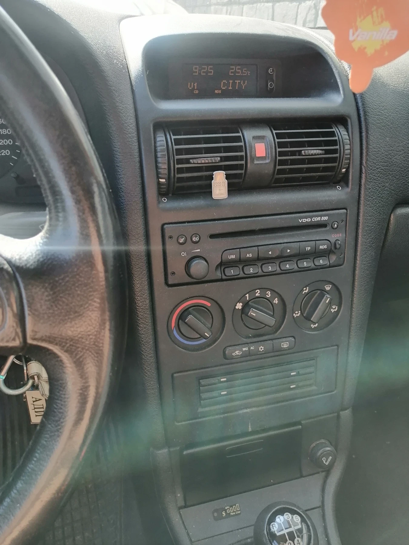 Opel Astra 1.6M i, снимка 6 - Автомобили и джипове - 55043501