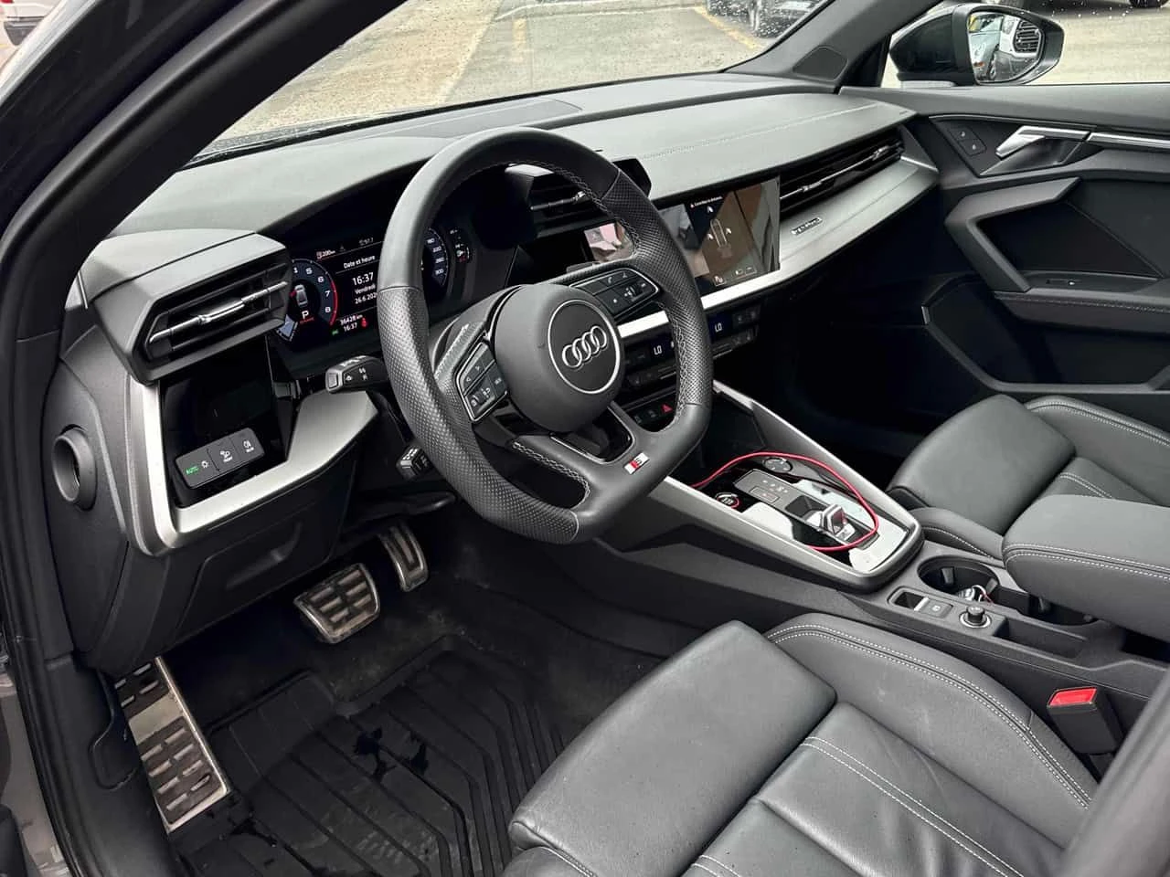 Audi S3 * Progressiv * CARFAX * БЕЗ ПЪРВОНАЧАЛНА ВНОСКА, снимка 5 - Автомобили и джипове - 55076434