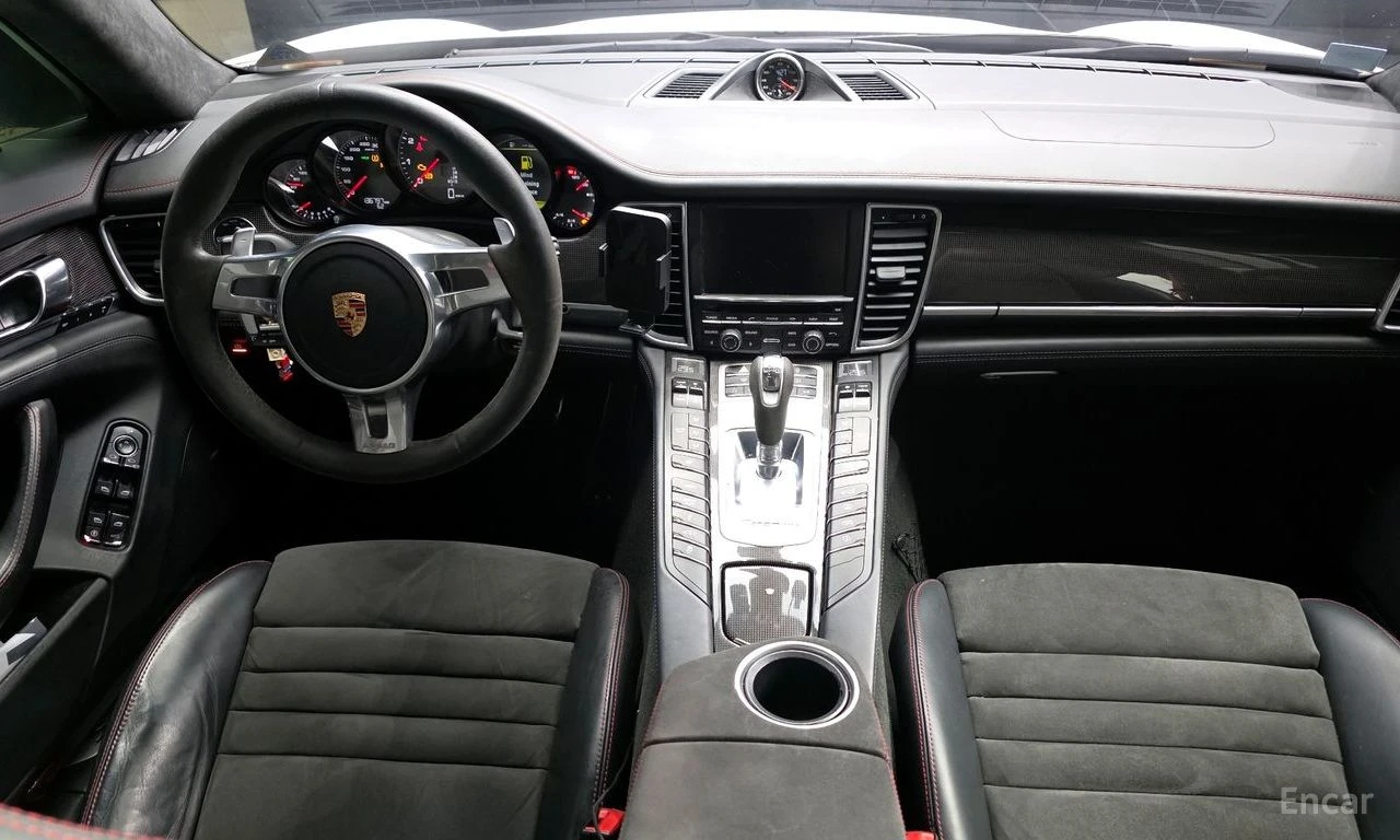 Porsche Panamera GTS* PDK* , снимка 8 - Автомобили и джипове - 55213377