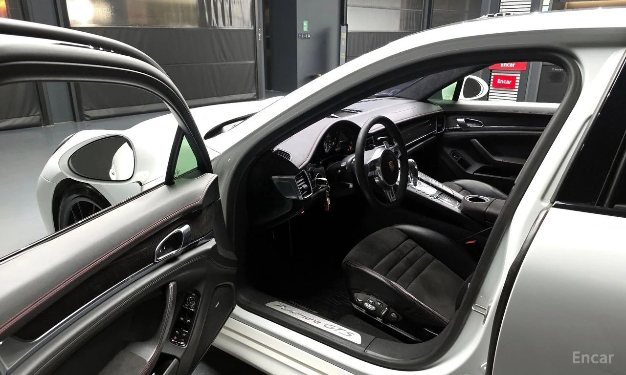 Porsche Panamera GTS* PDK* , снимка 6 - Автомобили и джипове - 55213377