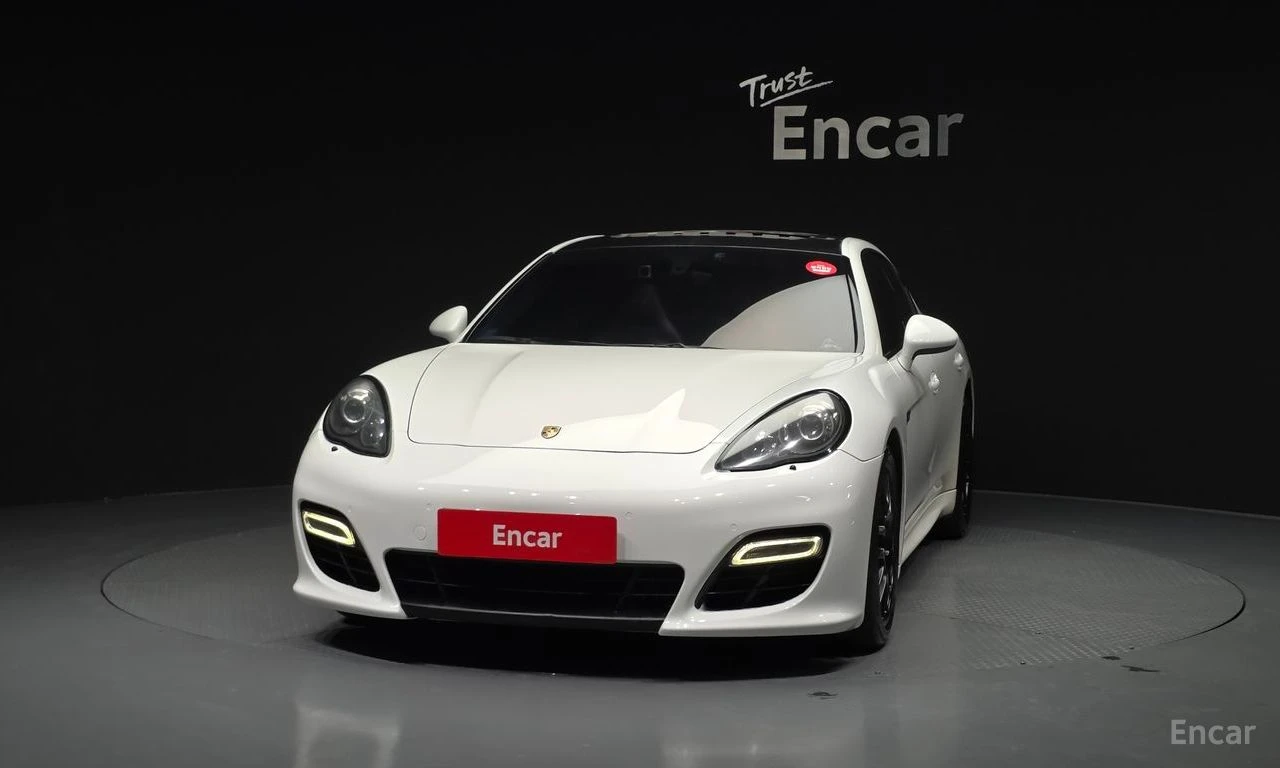 Porsche Panamera GTS* PDK* , снимка 3 - Автомобили и джипове - 55213377