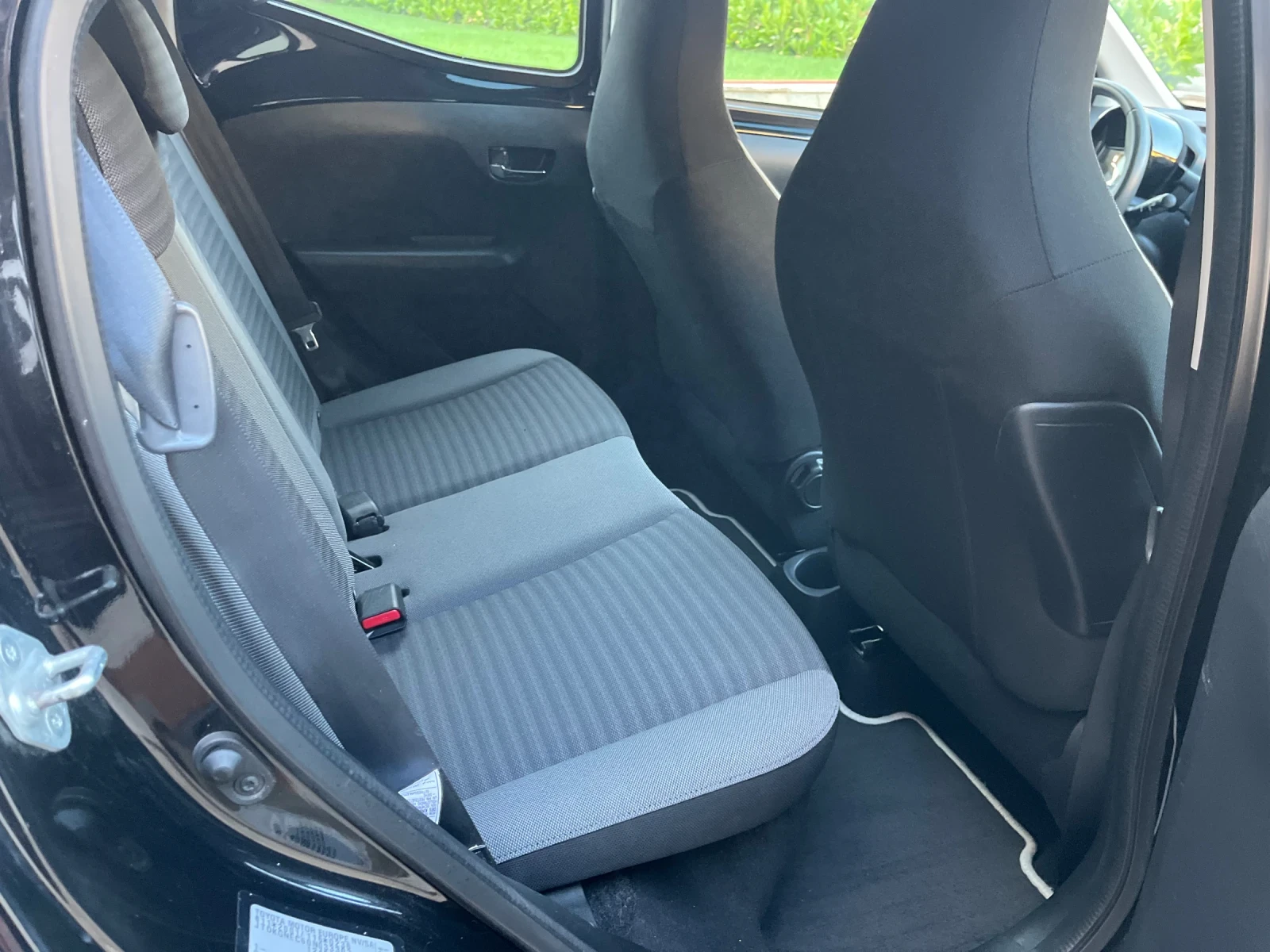 Toyota Aygo Топ състояние!!!, снимка 9 - Автомобили и джипове - 55289698