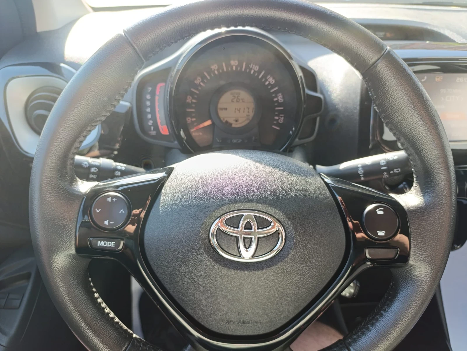 Toyota Aygo Топ състояние!!!, снимка 9 - Автомобили и джипове - 55235490