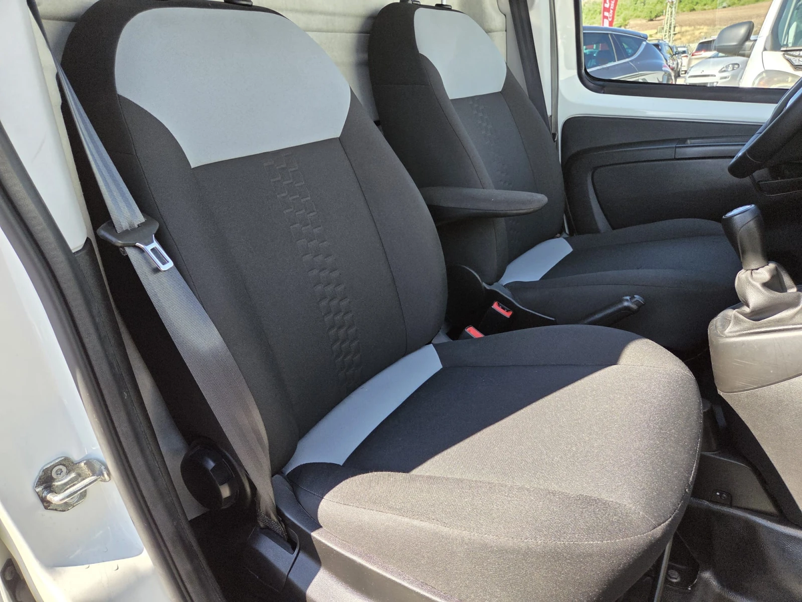 Fiat Fiorino 1.3 multi jet, снимка 12 - Автомобили и джипове - 55240163