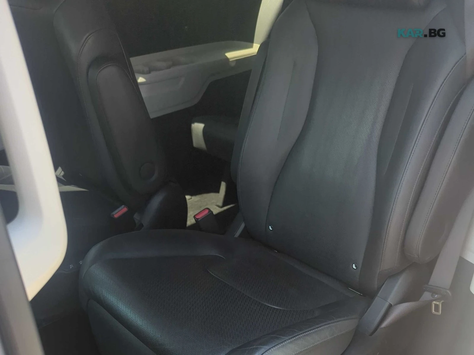 Kia Carnival SX Автокредит Цена до България, снимка 11 - Автомобили и джипове - 55278483