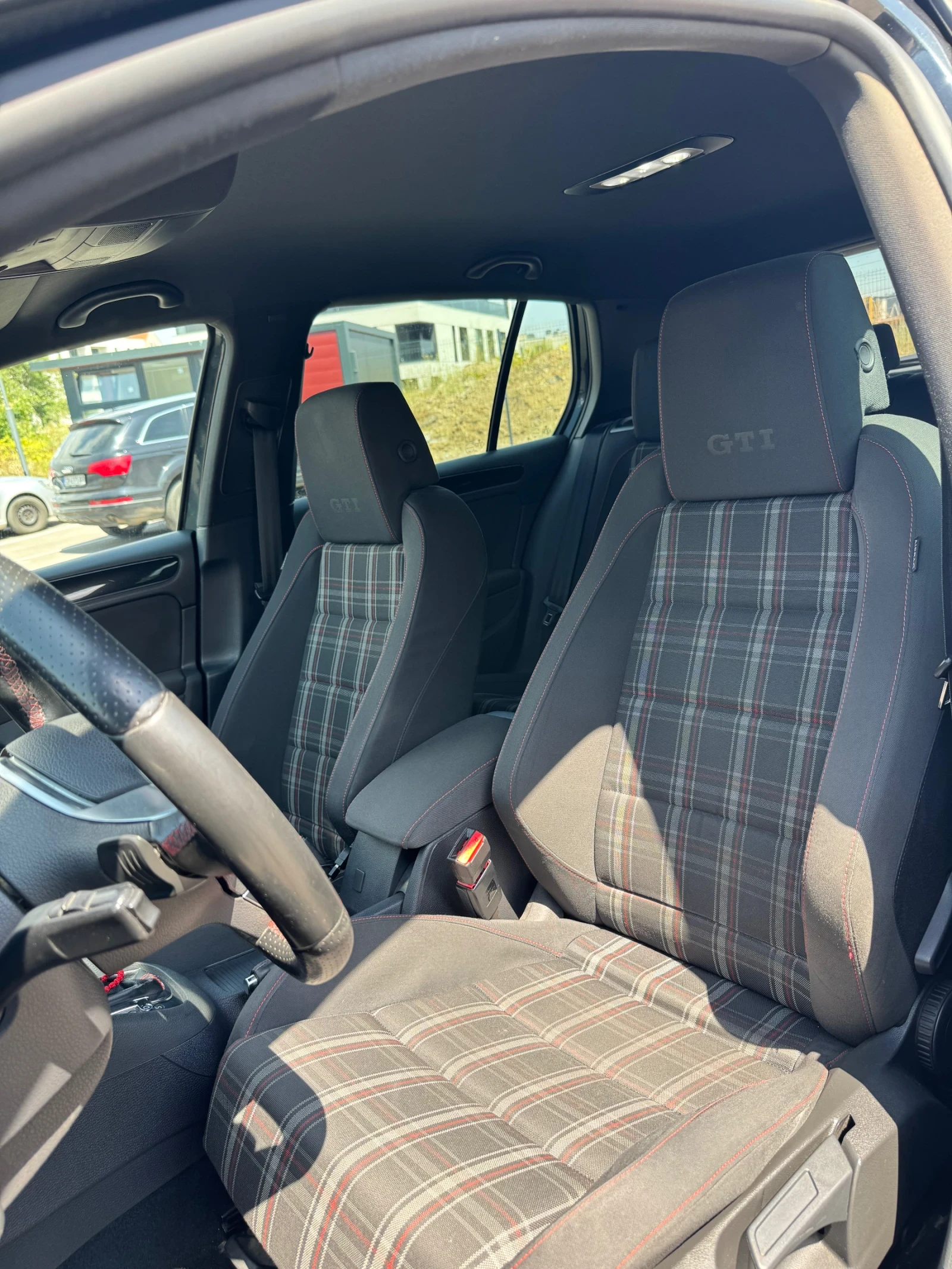 VW Golf GTI/RECARO/DSG, снимка 10 - Автомобили и джипове - 55335063